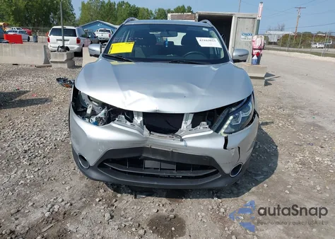 2017 Nissan Rogue Sport Sv из США, поврежденный, VIN JN1BJ1CP4HW021563